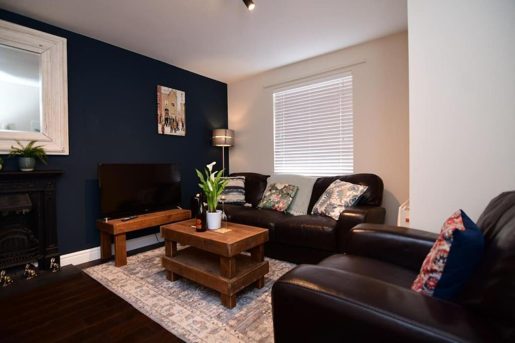 Loveyork Priory Apartment - Central With Parking Ngoại thất bức ảnh