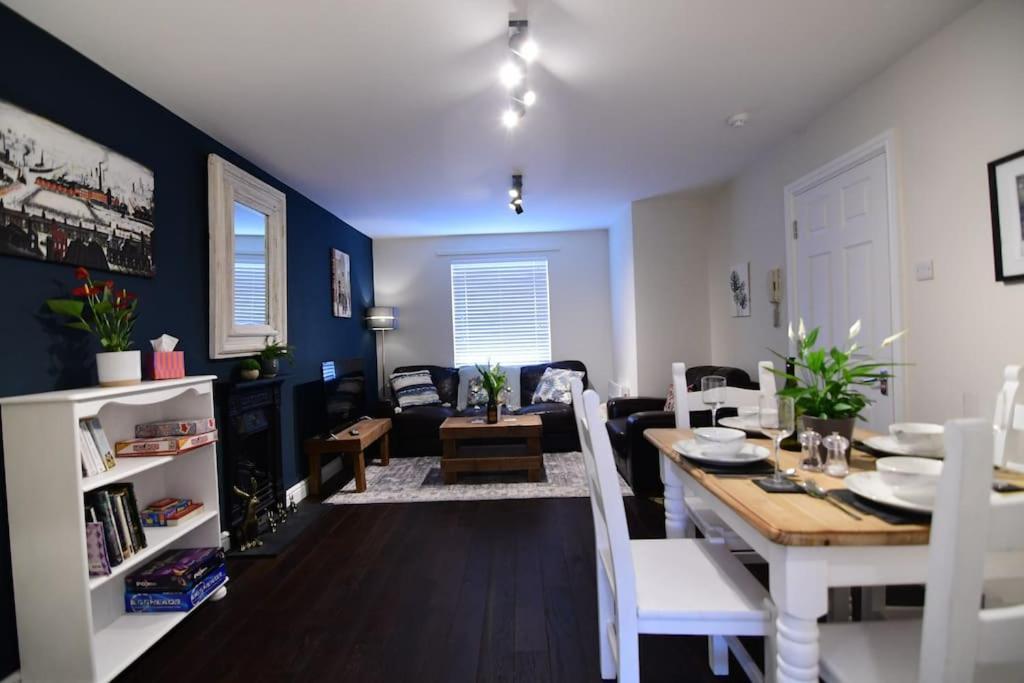 Loveyork Priory Apartment - Central With Parking Ngoại thất bức ảnh
