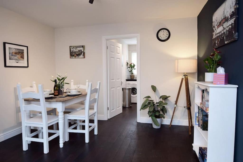 Loveyork Priory Apartment - Central With Parking Ngoại thất bức ảnh