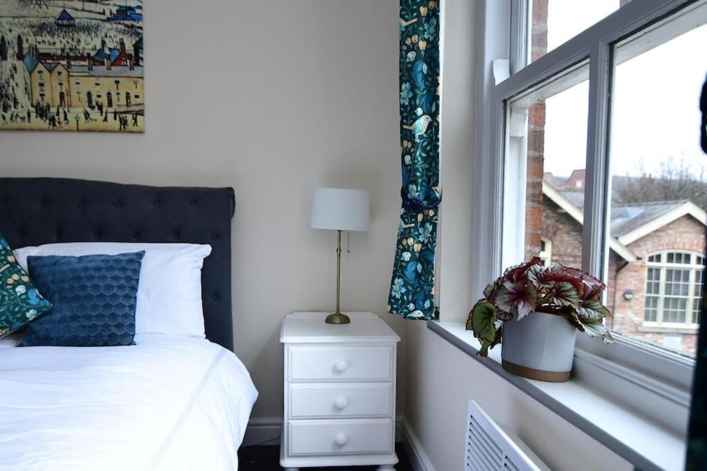 Loveyork Priory Apartment - Central With Parking Ngoại thất bức ảnh